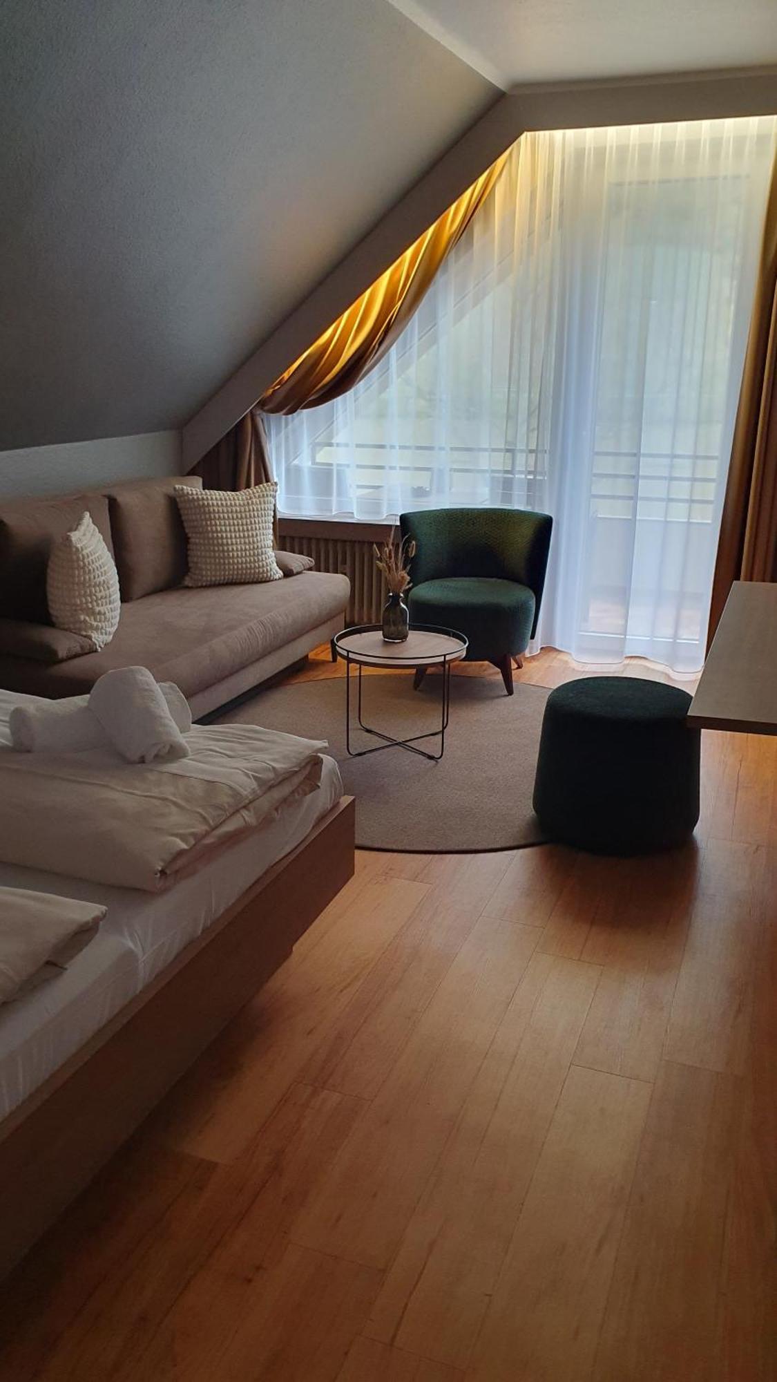 Uferdeck - Boutique Hotel ترابن ترارباخ المظهر الخارجي الصورة