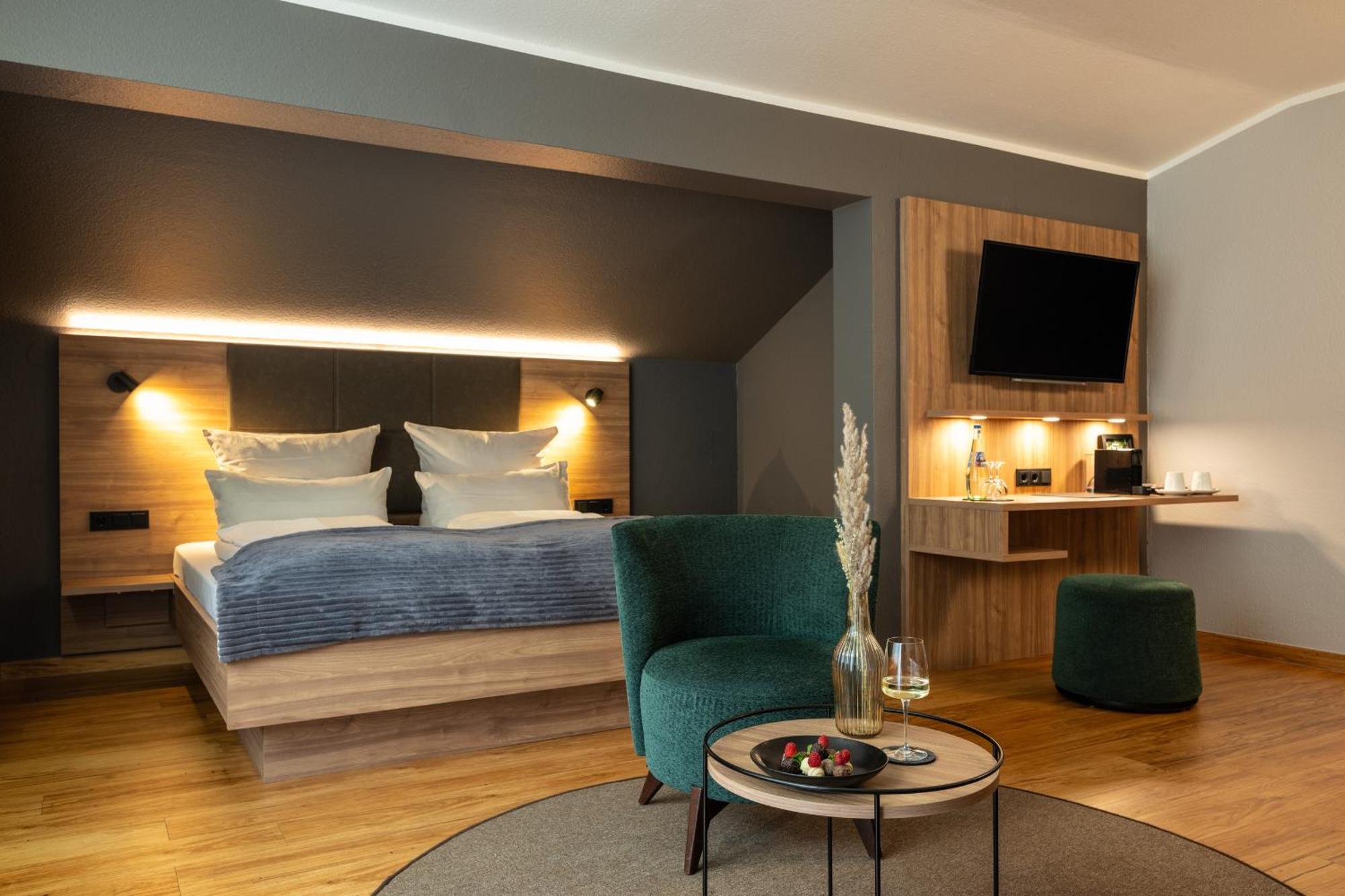 Uferdeck - Boutique Hotel ترابن ترارباخ المظهر الخارجي الصورة